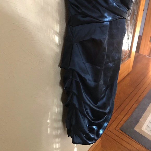 The château strapless sapphire blue dress w/pleat - Picture 6 of 6